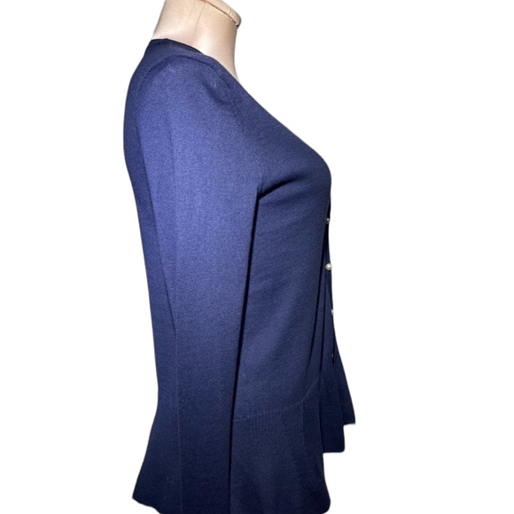 Lilly Pulitzer long sleeve navy cardigan with pearl buttons. Size XS - Picture 8 of 9